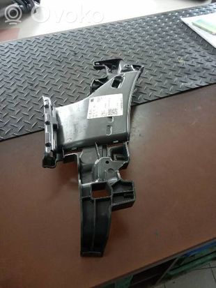 Audi e-tron Intercooler air guide/duct channel 4ke1217639b9