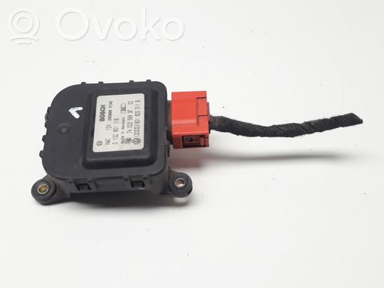 Volkswagen PASSAT B5 Air flap motor/actuator 8D1820511B 0132801116