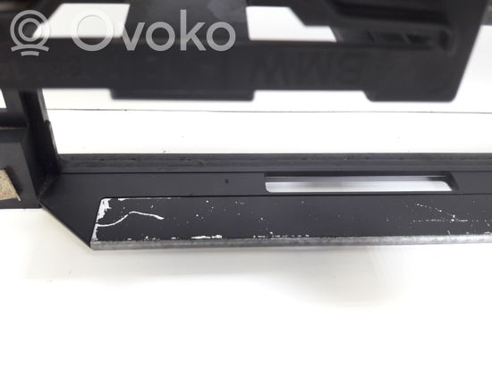 BMW 5 E34 Radio/GPS head unit trim 1374214
