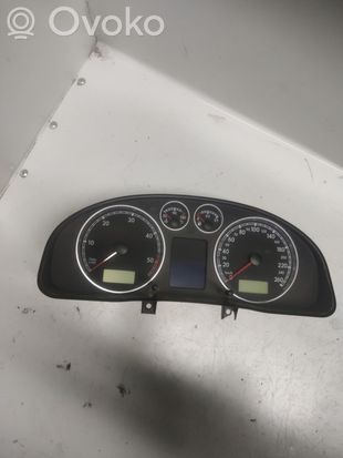 Volkswagen PASSAT B5.5 Speedometer (instrument cluster)