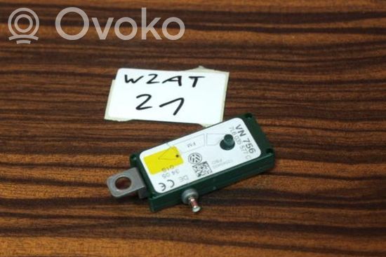 Volkswagen Touareg I Aerial antenna amplifier 7L6035577C