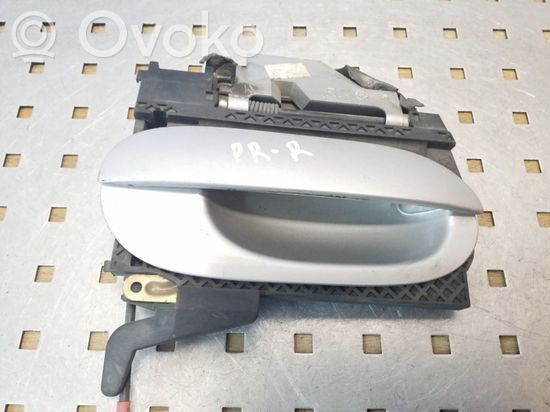 BMW 5 E39 Front door exterior handle 8210864