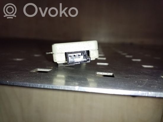 BMW X5 E53 Aerial antenna amplifier 837765801
