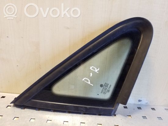 Volkswagen Golf Plus Front triangle window/glass E643R00048 5M0845412B