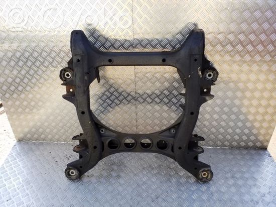 Volkswagen Touareg I Front subframe