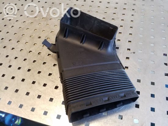 Audi A4 S4 B7 8E 8H Air intake duct part 8E0129617