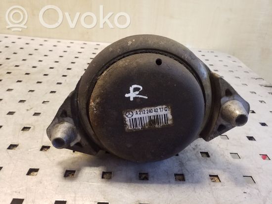 Mercedes-Benz E W212 Engine mount bracket A2122404217