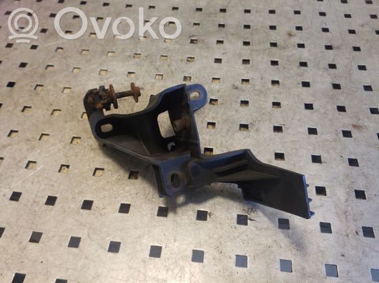 Audi TT TTS Mk2 Front bumper mounting bracket 8J0806540A