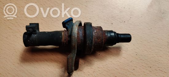 Mercedes-Benz S W116 Fuel injector A00000783423