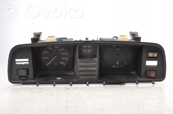 Volkswagen Transporter – Caravelle T3 Speedometer (instrument cluster)