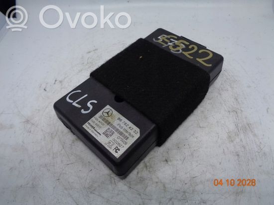 Mercedes-Benz R W251 Phone control unit/module b67824232