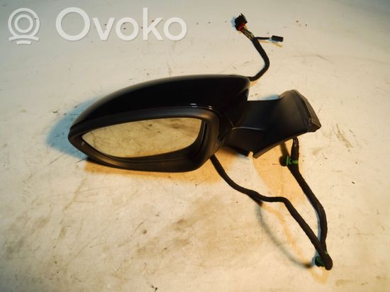 Volkswagen PASSAT B7 Front door electric wing mirror 3C0857933A
