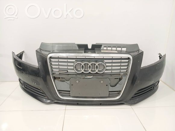 Porno mushuk ustida oyoq