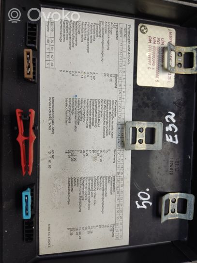 BMW 7 E32 Coperchio scatola dei fusibili 1374029