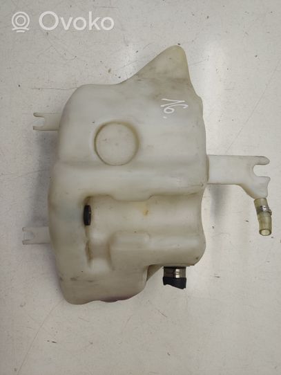 BMW 5 E34 Windshield washer fluid reservoir/tank 1391805