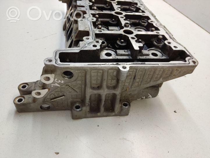 BMW 5 F10 F11 Engine head 32210770