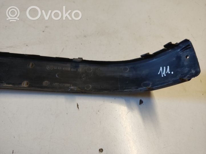 BMW 5 E34 Modanatura della barra di rivestimento del paraurti anteriore 8248818