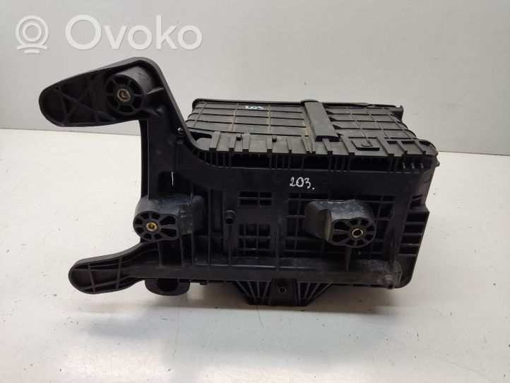 Audi A3 S3 8P Support boîte de batterie 1K0915333