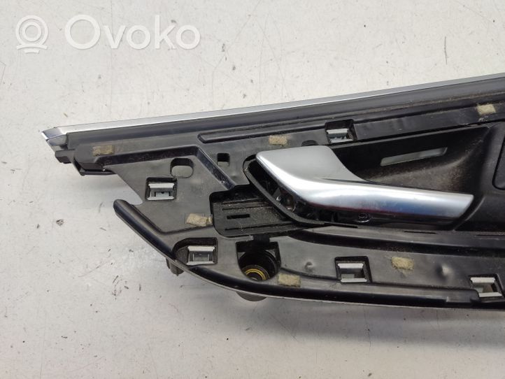 Audi Q7 4M Front door interior handle 4M0837019A