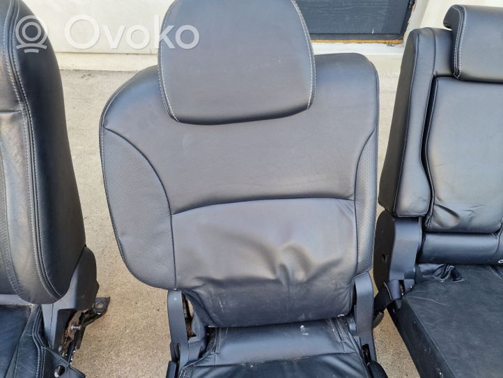 Mitsubishi Outlander Seat set N258060