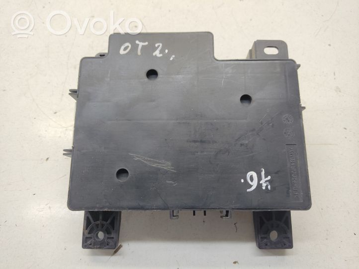 Mitsubishi Outlander Module de fusibles 8637A318