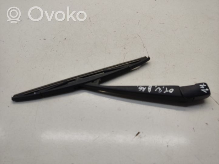 Mitsubishi Outlander Rear wiper blade 35614