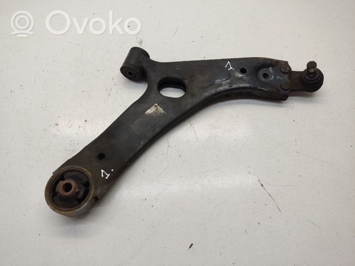 Hyundai ix35 Braccio di controllo sospensione anteriore inferiore/braccio oscillante 545842S000