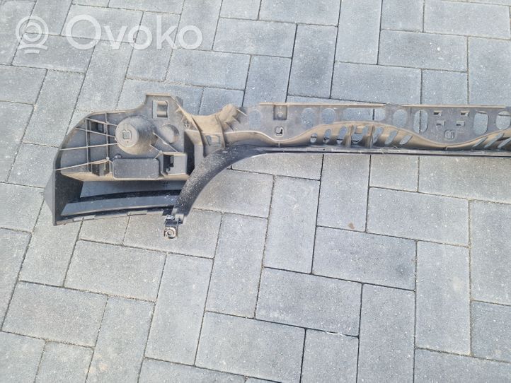 BMW 5 F10 F11 Soporte de montaje del parachoques trasero 7184766