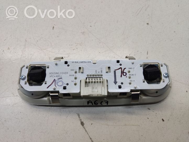 Audi A6 C7 Lampka podsufitki tylna 4G0947111