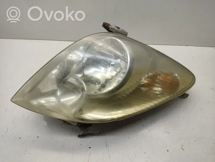 Toyota Corolla Verso E121 Lampa przednia 9922679004