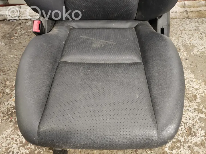 Mercedes-Benz C W204 Front driver seat 