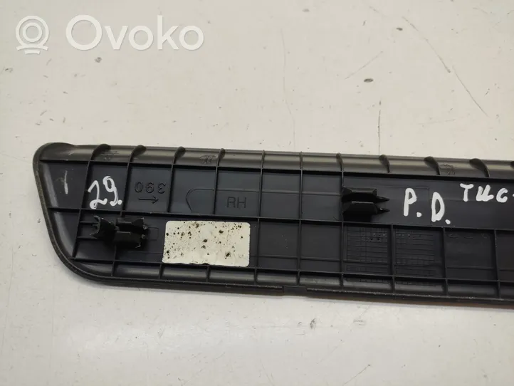 Hyundai Tucson TL Front sill trim cover 85883D7000