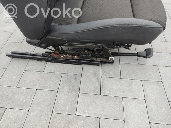 9131643 BMW 1 E81 E87 Front passenger seat, 95.00 € | RRR 
