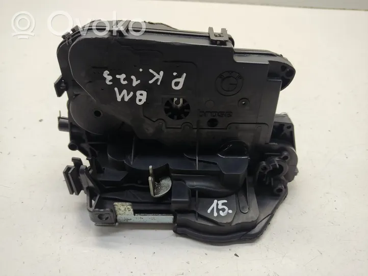 BMW 1 E81 E87 Serrure de porte avant 7059973