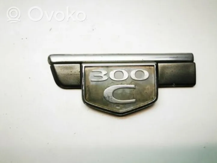 Chrysler 300 - 300C Letras de escudo/modelo de la puerta de carga C22338