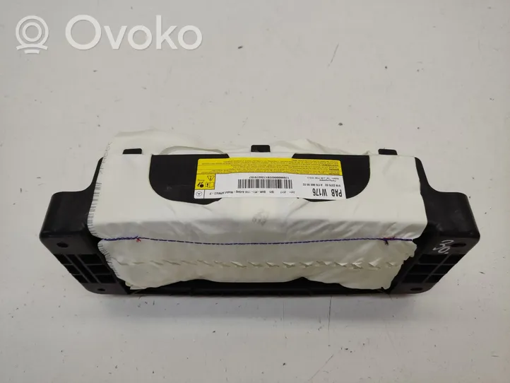 Mercedes-Benz A W176 Airbag del passeggero A1768600002