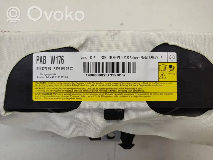 Mercedes-Benz A W176 Poduszka powietrzna Airbag pasażera A1768600002