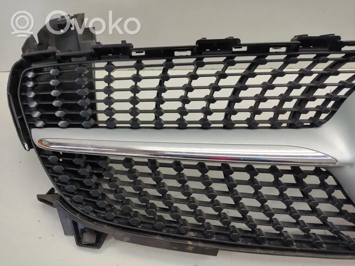 Mercedes-Benz A W176 Front grill A0008880060