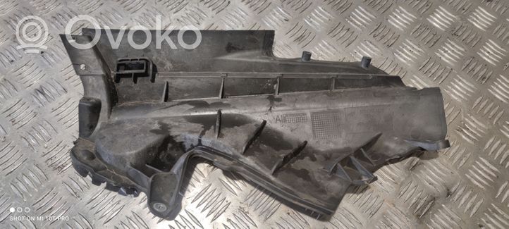 BMW X6 F16 Kita variklio skyriaus detalė 51717309205