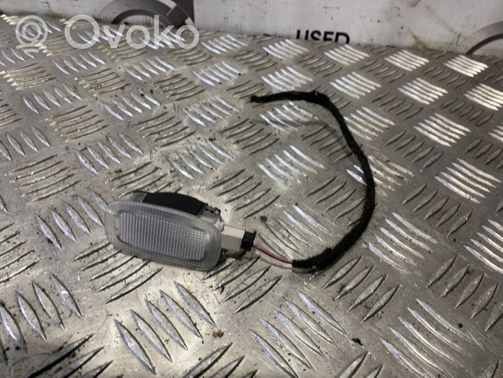 Mercedes-Benz E W213 Luce interna bagagliaio/portabagagli A0028202101