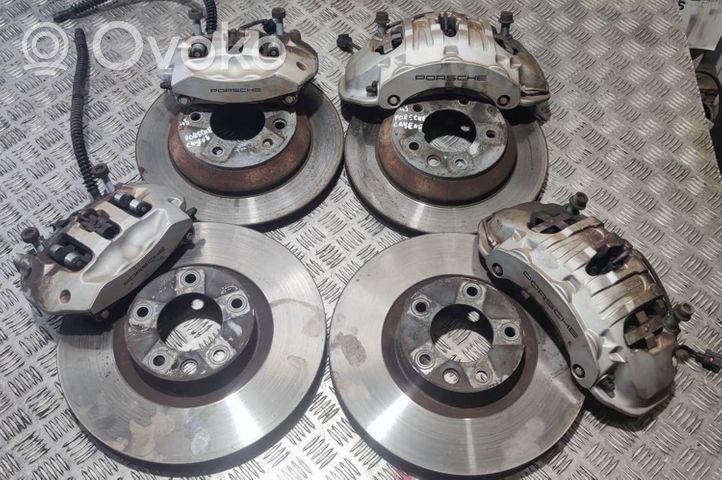 Porsche Cayenne (92A) Set dischi freno e pinze 