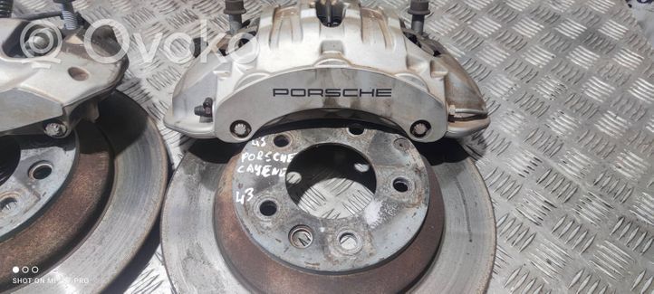 Porsche Cayenne (92A) Set dischi freno e pinze 