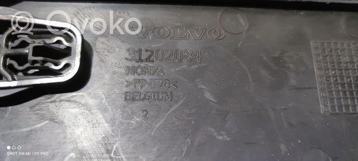 Volvo S60 Dangtis akumuliatoriaus dėžės 31202084
