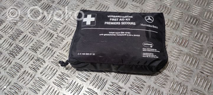 Mercedes-Benz ML W164 Trousse de premiers secours A1698600150