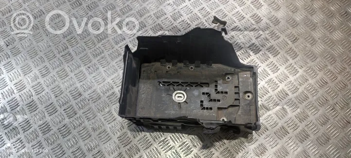 Volvo V60 Boîte de batterie 31299867