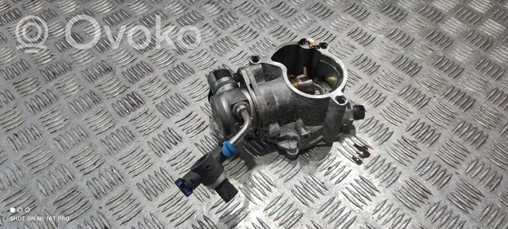 Volvo S90, V90 Alipainepumppu 31480558