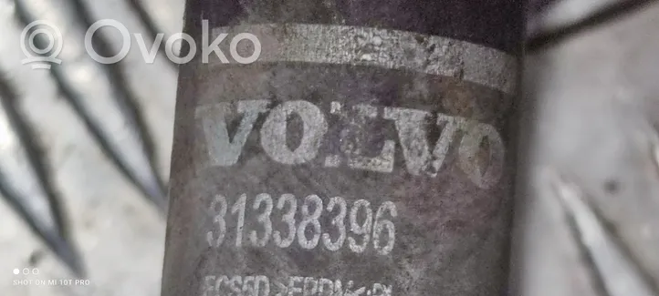 Volvo XC90 Przewód / Wąż chłodnicy 31338396