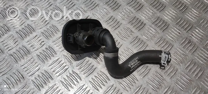 Porsche Macan Engine coolant pipe/hose 95B819334