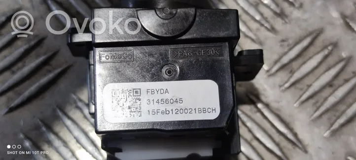 Volvo S60 Interruptor/palanca de limpiador de luz de giro 31456045