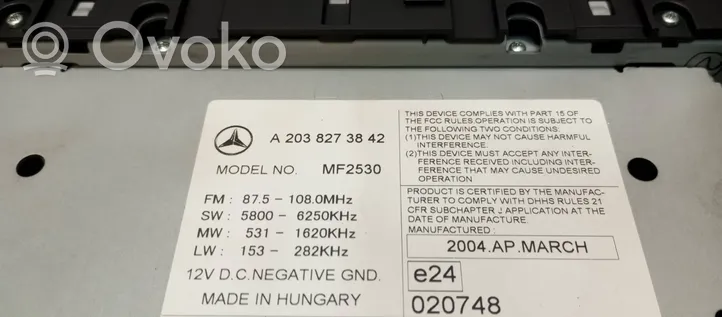 Mercedes-Benz C W203 Radija/ CD/DVD grotuvas/ navigacija A2038273842